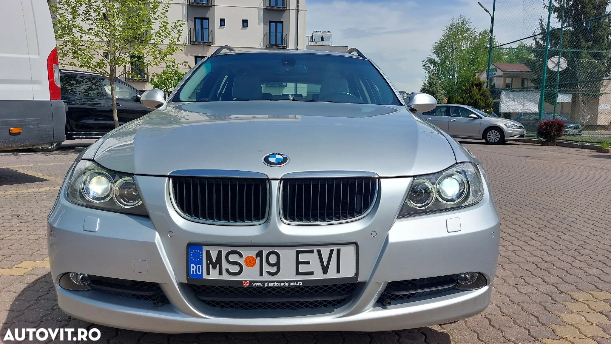 BMW Seria 3 320d Touring - 1