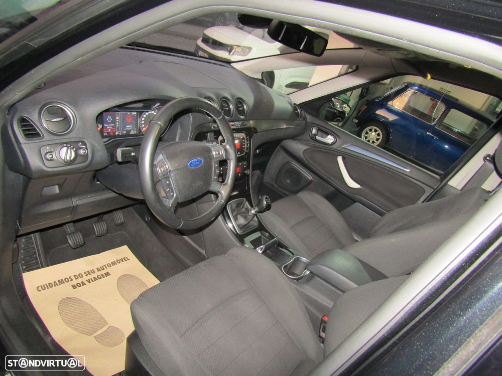 Ford S-Max 2.0 TDCi Titanium 7L 139g - 10