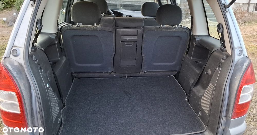 Opel Zafira - 18