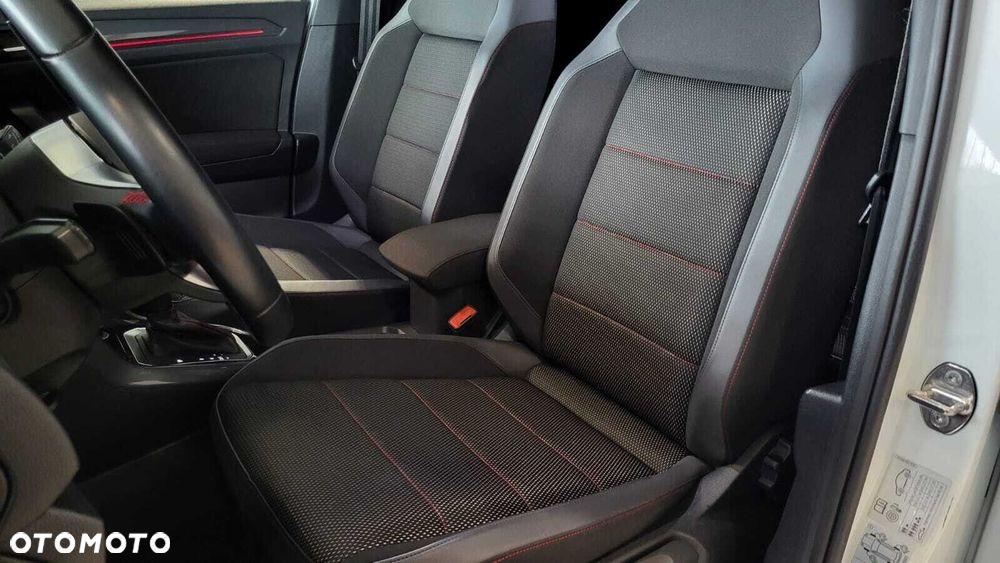 Volkswagen T-Roc - 11