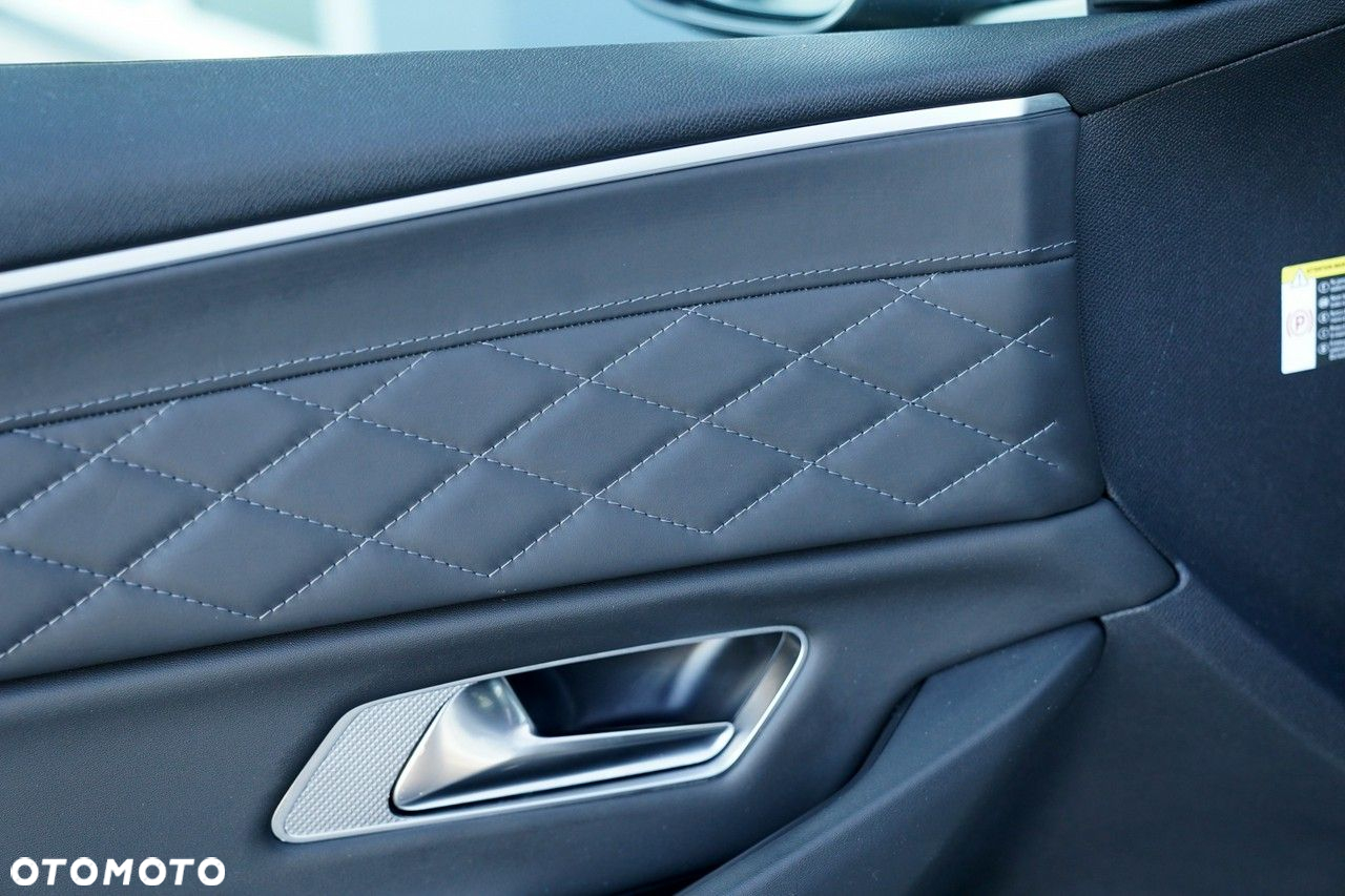 DS Automobiles DS 9 - 15