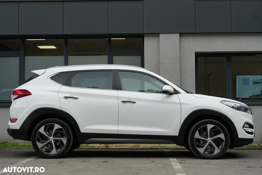 Hyundai Tucson 2.0 CRDI 4WD Style - 25