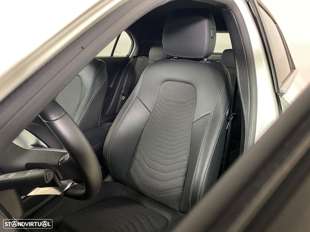Mercedes-Benz A 200 Standard - 21