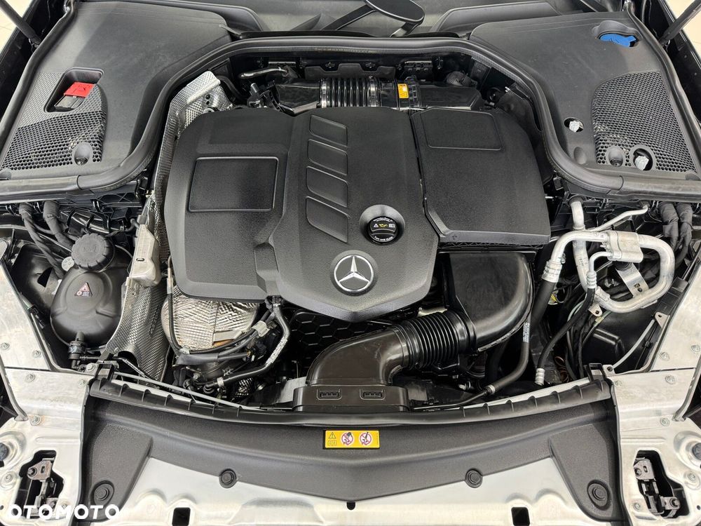 Mercedes-Benz Klasa E 220 d 4-Matic AMG/Avantgarde - 19