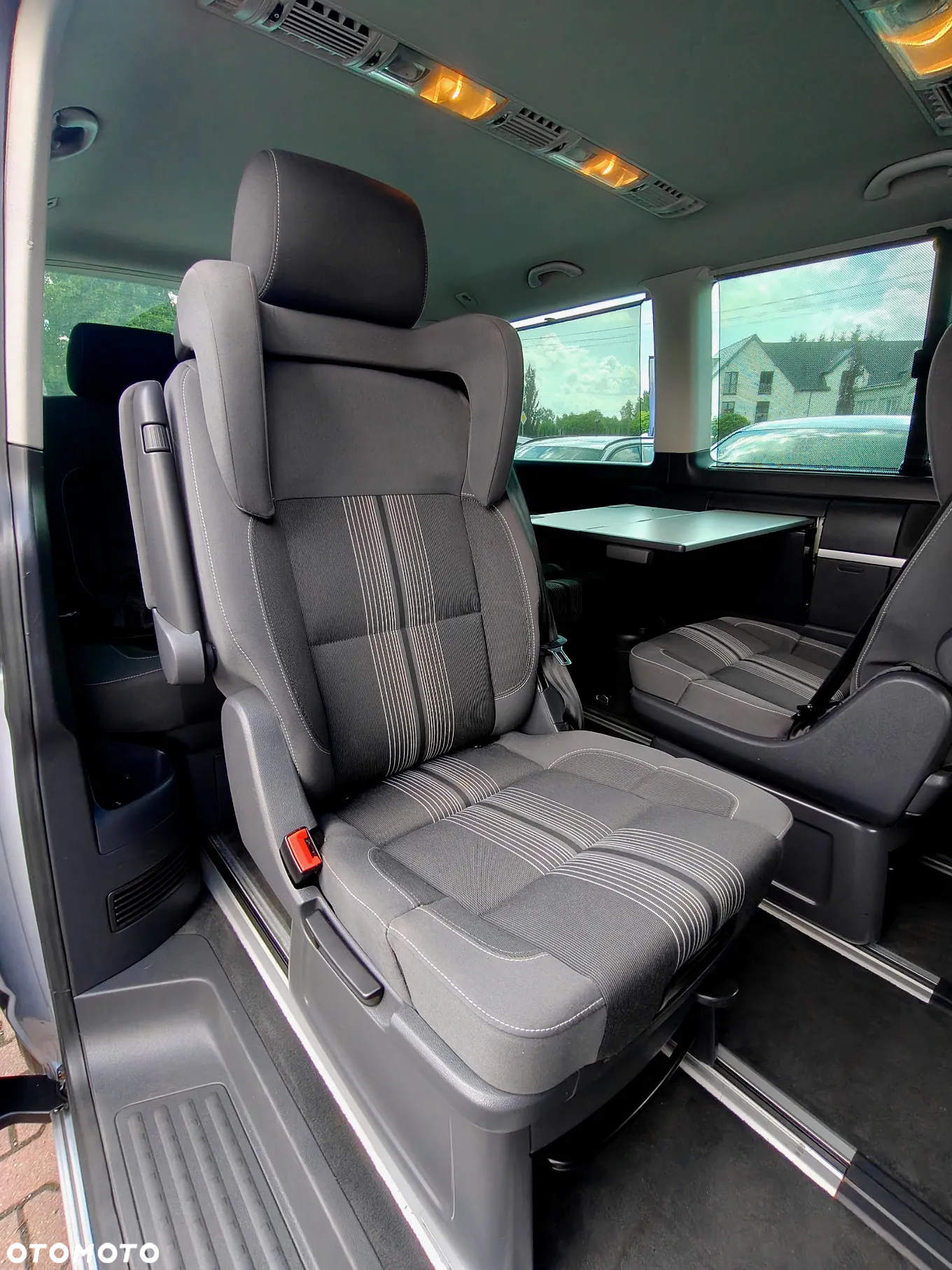Volkswagen Multivan BiTDI L1 Edition 25 - 16