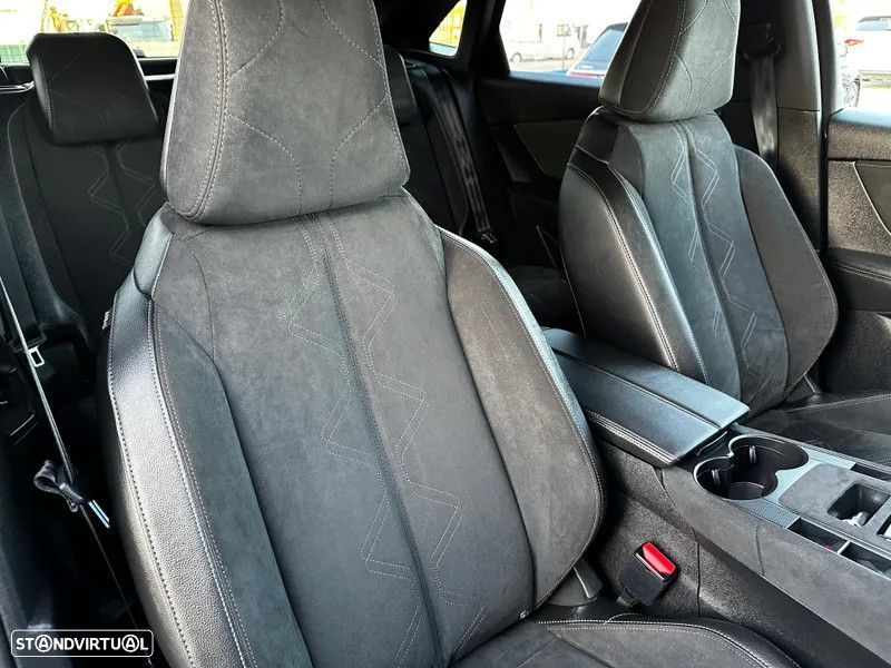 DS DS7 Crossback E-Tense Performance Line EAT8 - 41