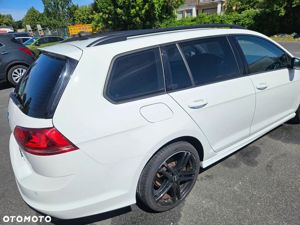 Volkswagen Golf 2.0 TDI (BlueMotion Technology) Comfortline - 4