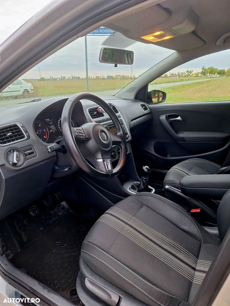 Volkswagen Polo - 8