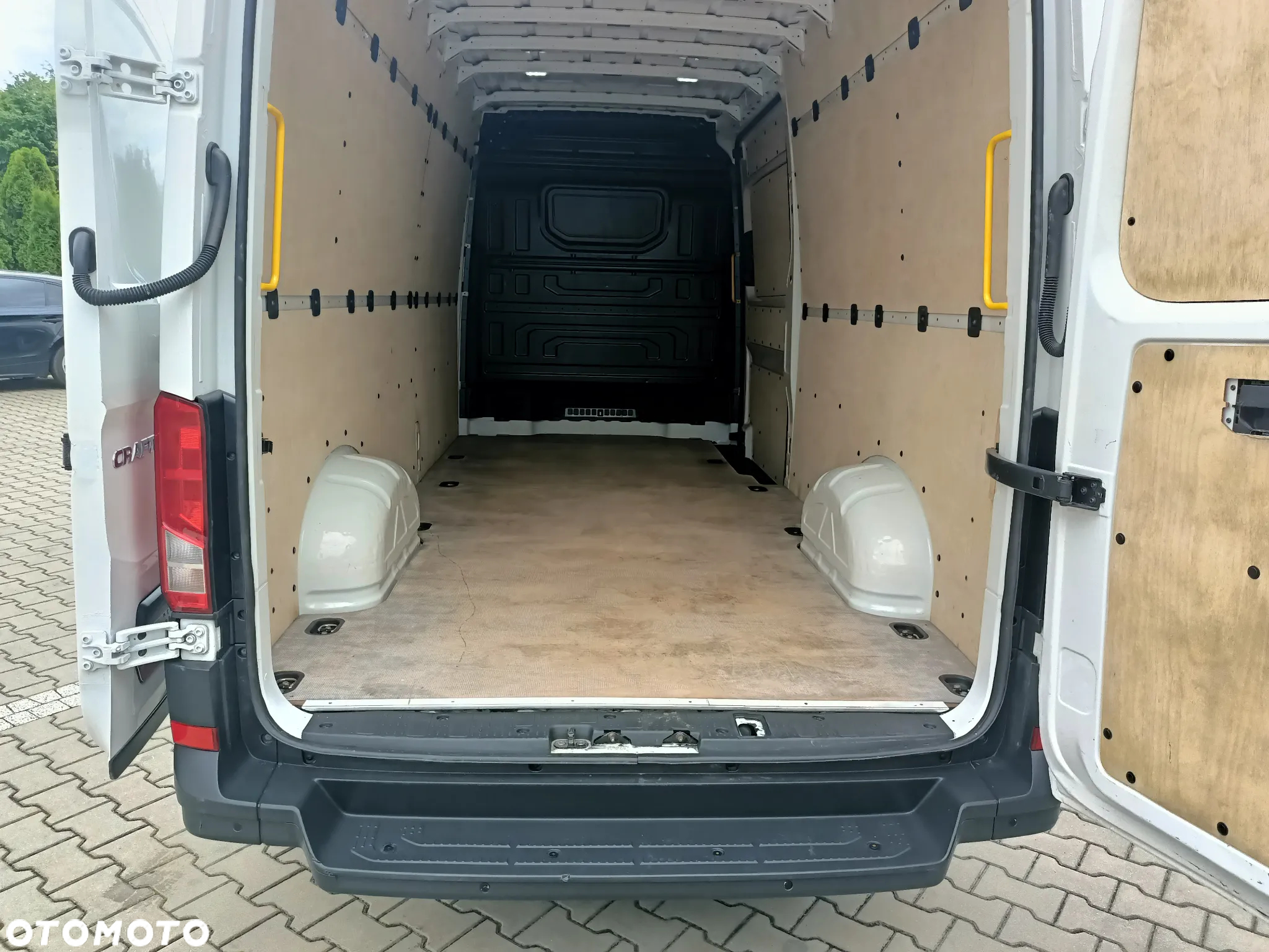 Volkswagen CRAFTER L4H2 MAXI - 17