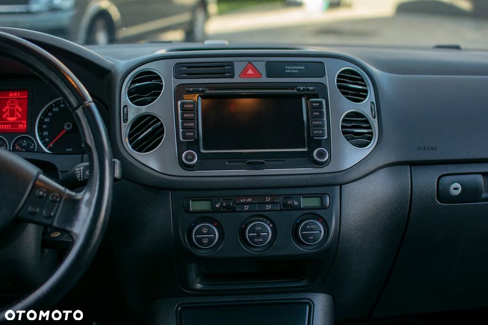 Volkswagen Tiguan - 13