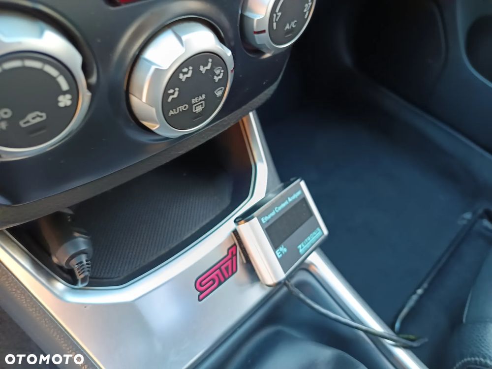 Subaru Impreza STI - 16