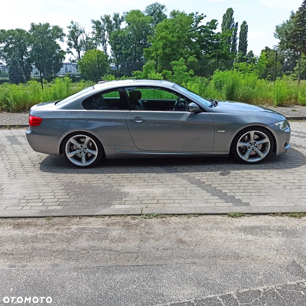 BMW Seria 3 335i M Sport Edition - 2