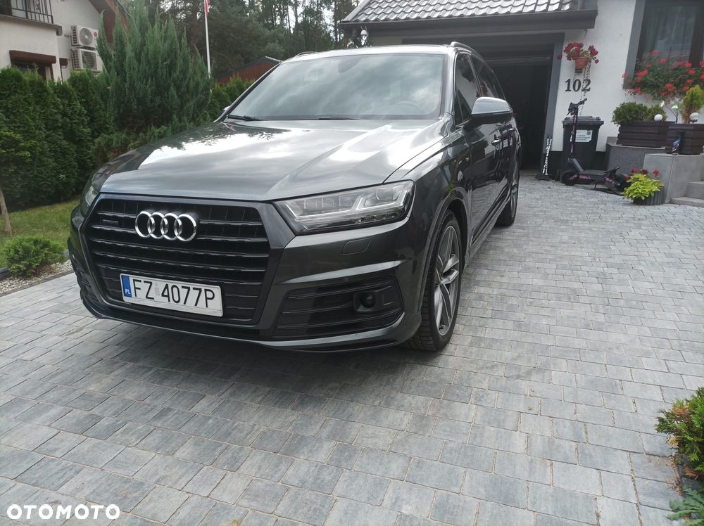Audi Q7 - 6