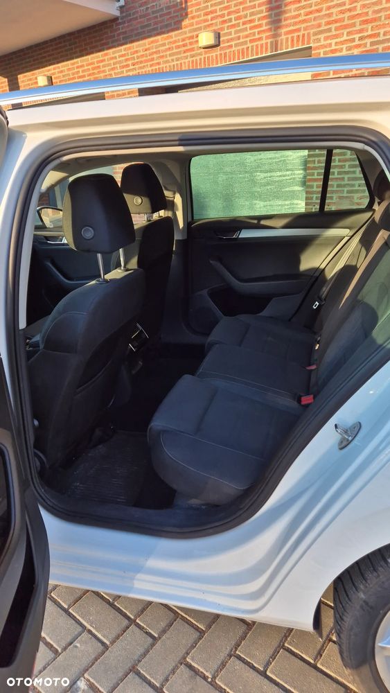Skoda Superb 1.8 TSI Ambition DSG - 10