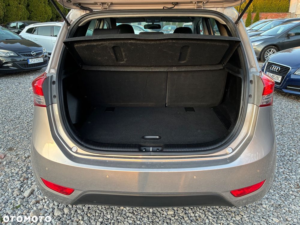 Hyundai ix20 1.4 blue - 9