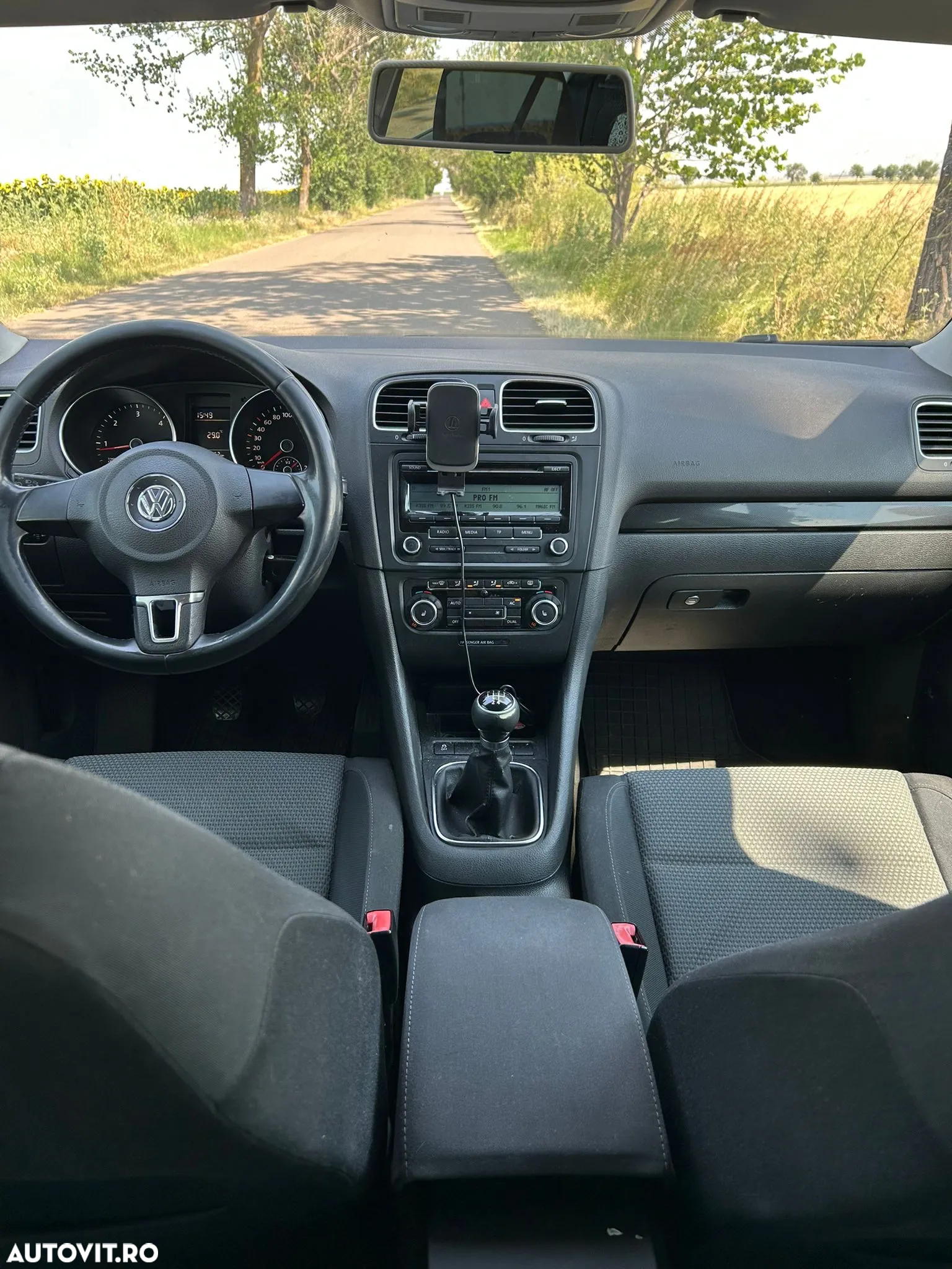 Volkswagen Golf 1.6 TDI DPF Comfortline - 17