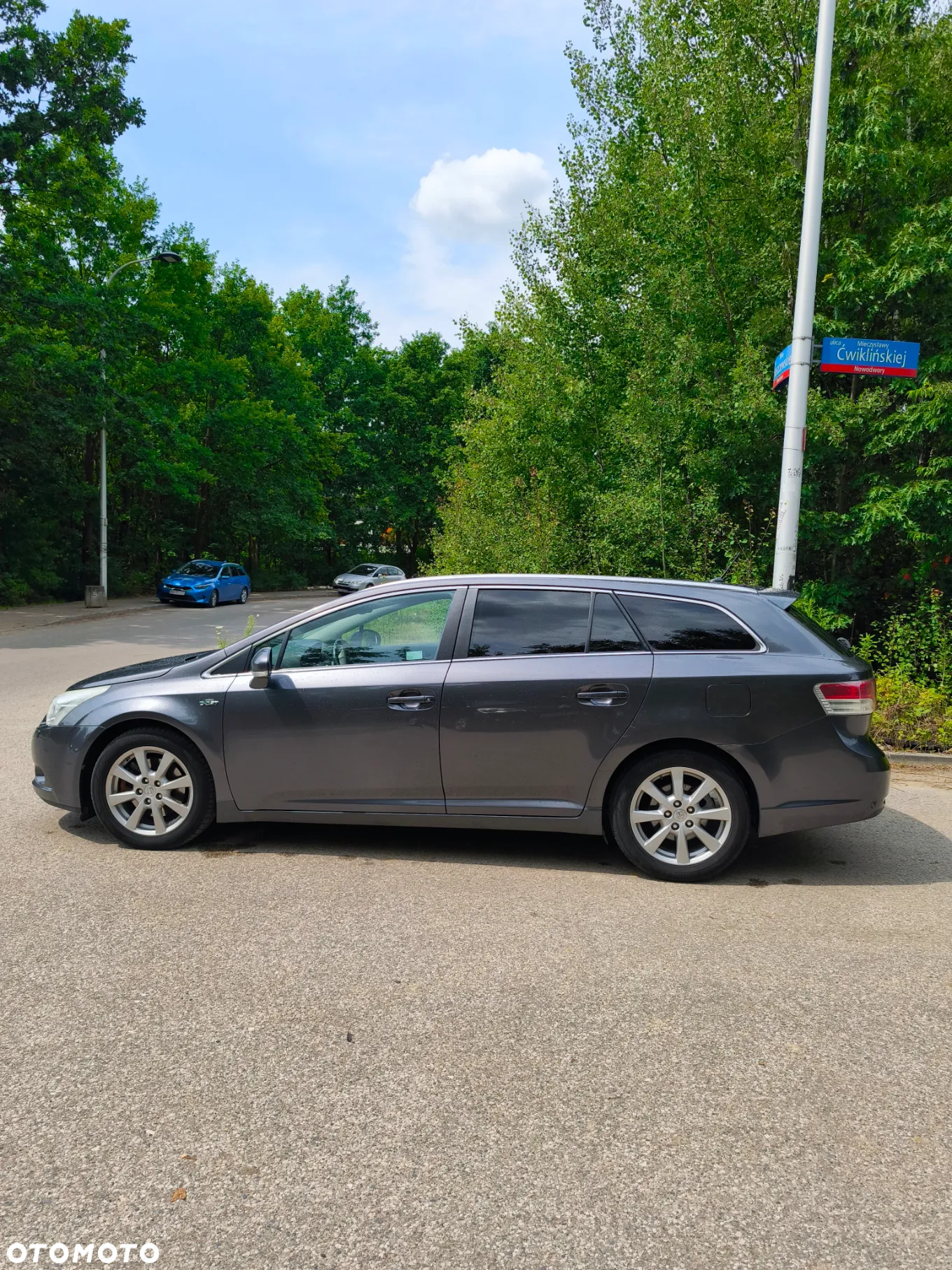 Toyota Avensis 2.2 D-4D Prestige NAVI - 4