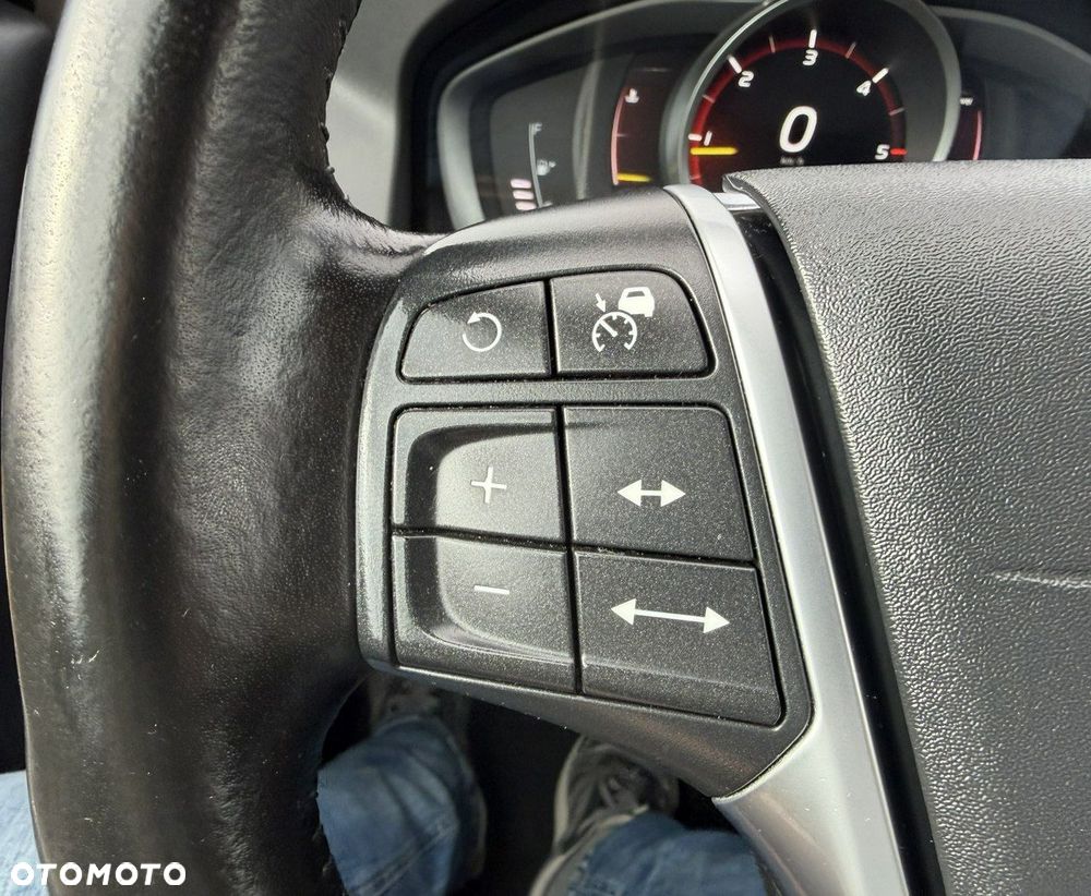 Volvo XC 60 D4 Summum - 21