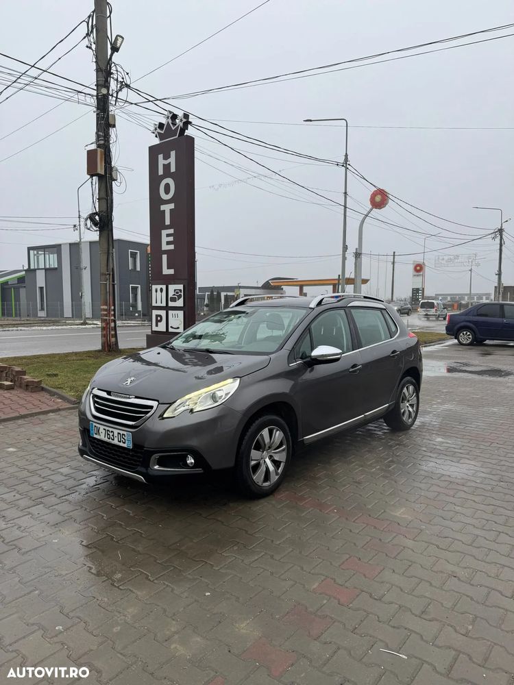 Peugeot 2008 1.6 e-HDi FAP STT Allure - 3
