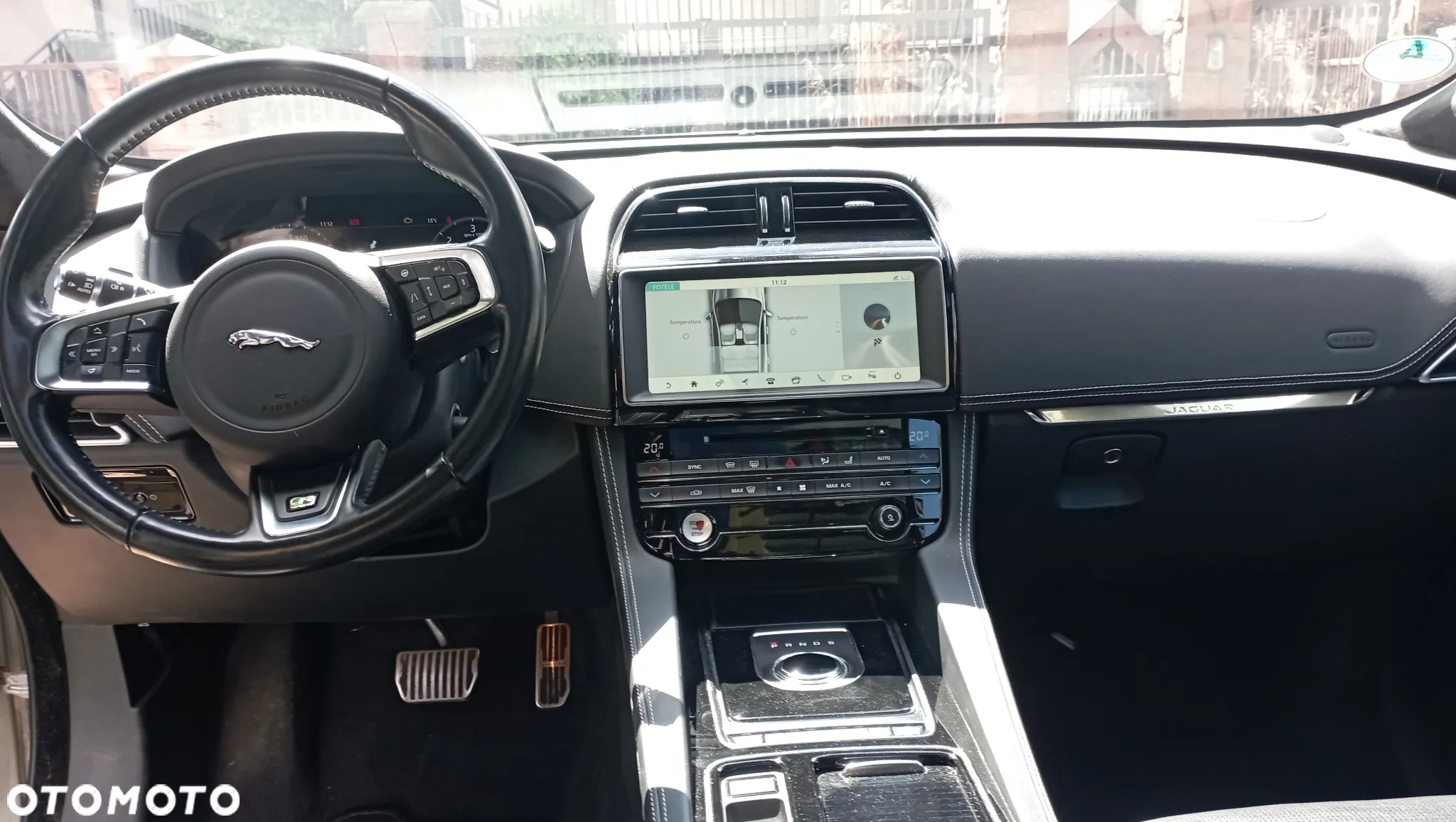 Jaguar F-Pace 2.0 i4D AWD R-Sport - 16