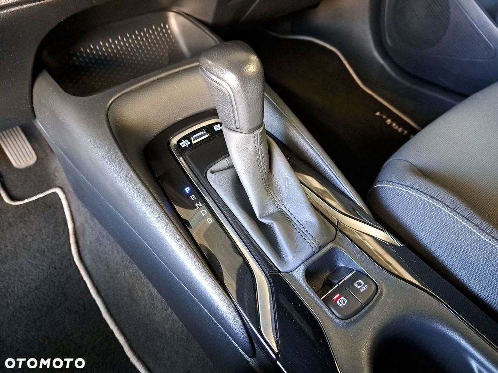 Toyota Corolla 1.8 Hybrid Comfort - 28