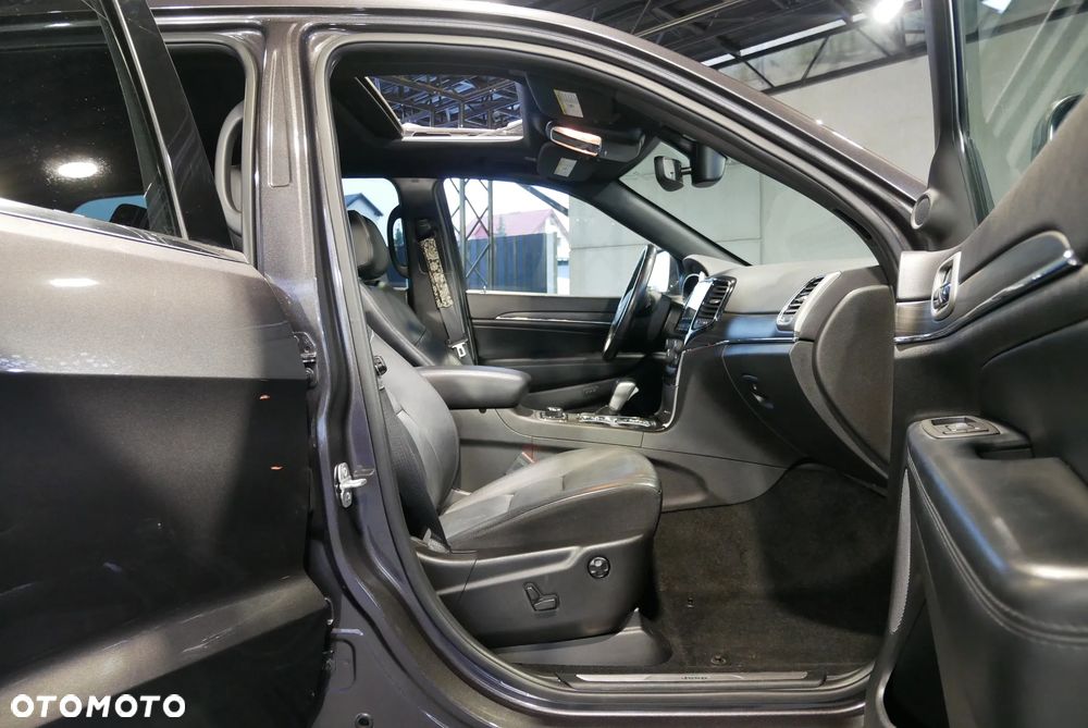 Jeep Grand Cherokee - 9