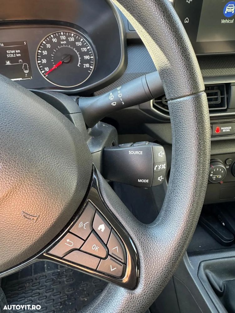 Dacia Logan TCe 90 Essential - 18