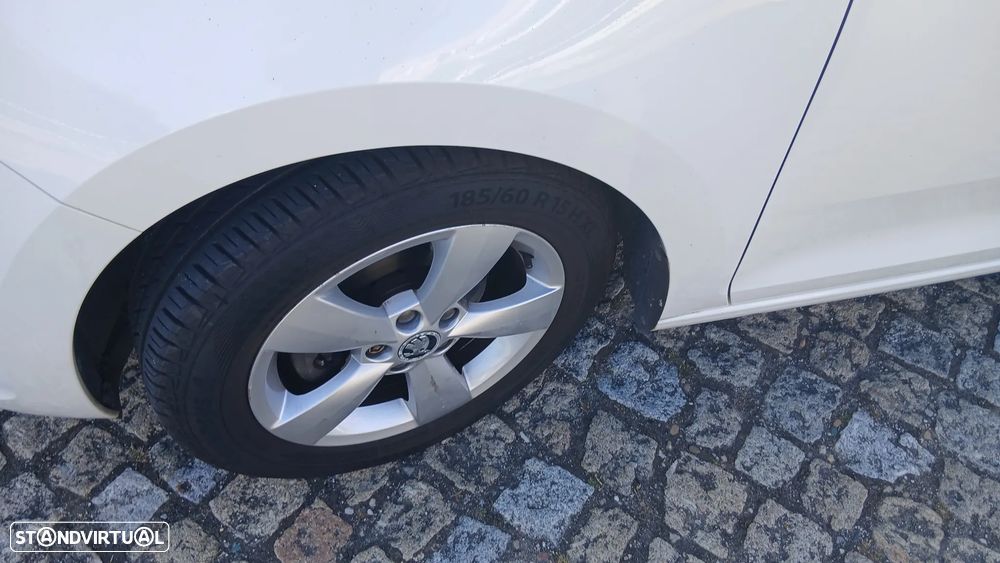 Skoda Rapid Spaceback 1.2 TSi Elegance - 14