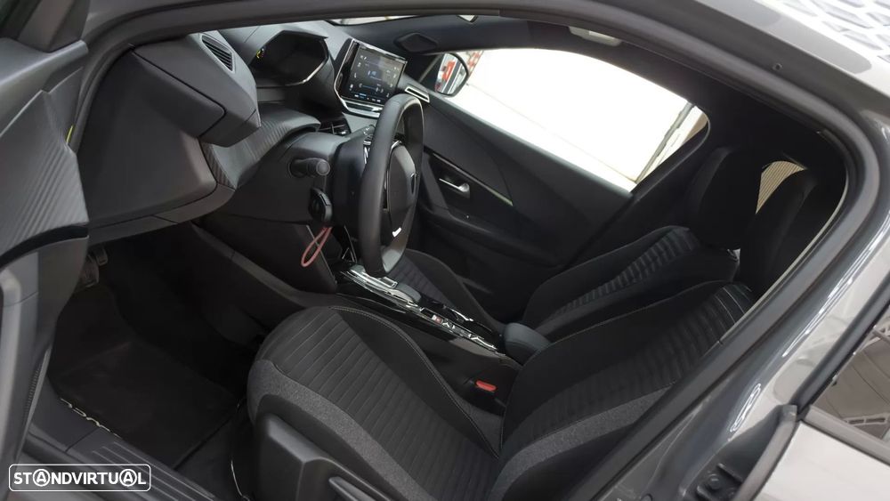 Peugeot e-2008 54 kWh Active - 15