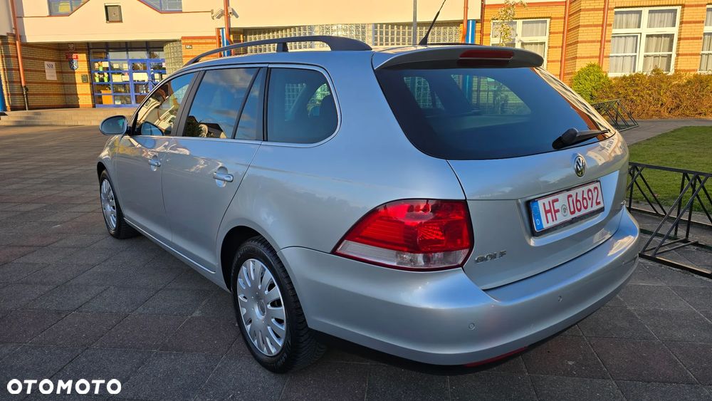 Volkswagen Golf - 4
