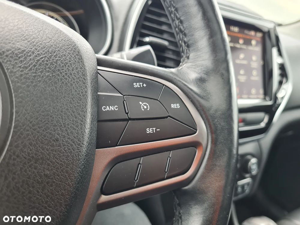 Jeep Cherokee 3.2 V6 Active Drive I Limited - 38