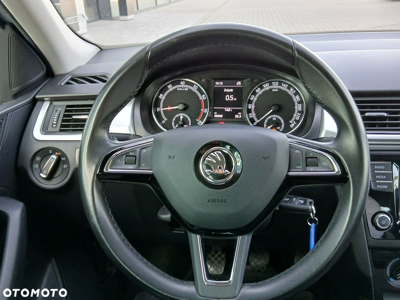 Skoda RAPID - 23