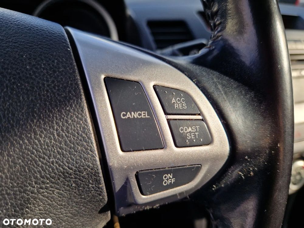 Mitsubishi Lancer - 25