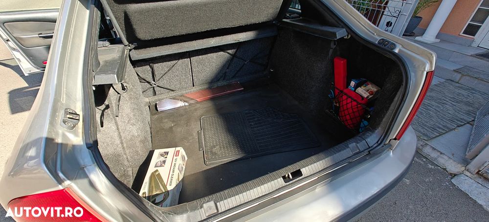 Skoda Octavia Tour 1.6 Sport - 3