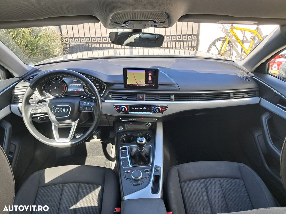Audi A4 2.0 TDI DPF Ambiente - 2