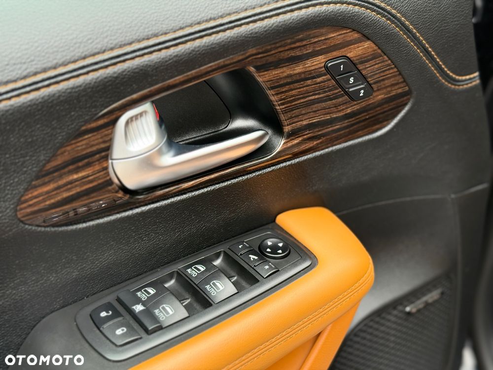 Chrysler Pacifica - 13