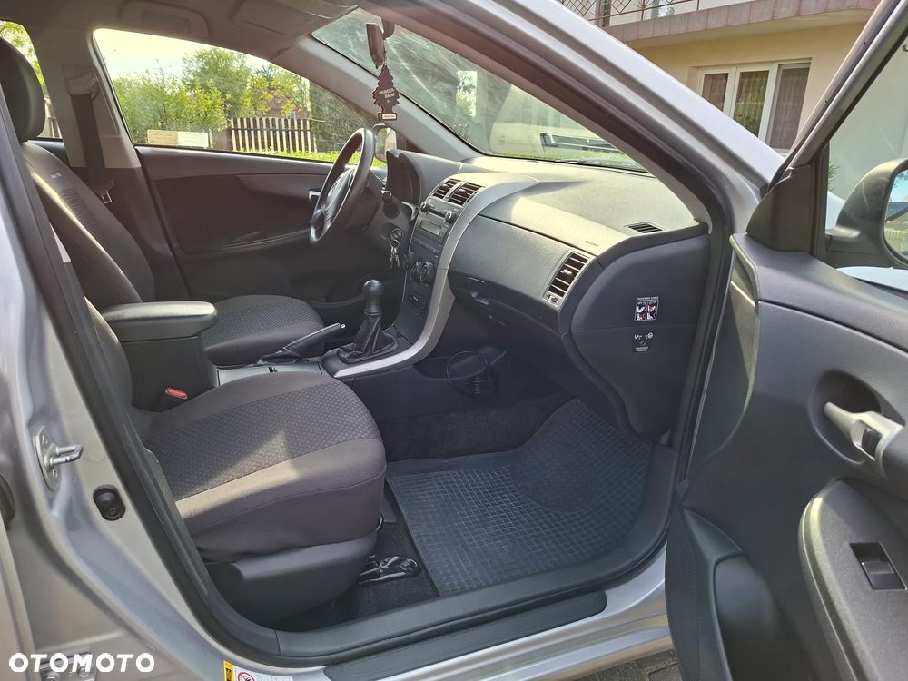 Toyota Corolla 1.4 VVT-i Terra - 13