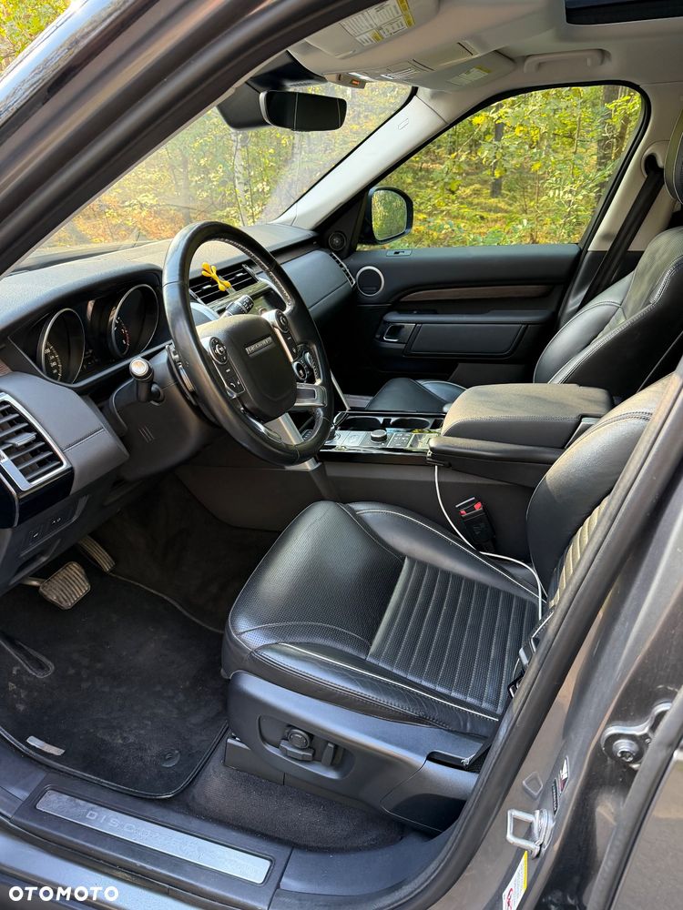 Land Rover Discovery V 3.0 Si6 HSE Luxury - 23