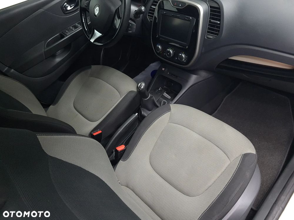 Renault Captur ENERGY TCe 90 Start&Stop Luxe - 4