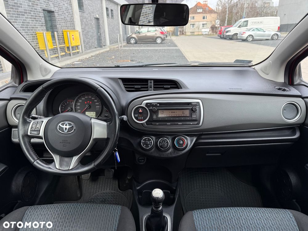 Toyota Yaris 1.33 Luna - 23