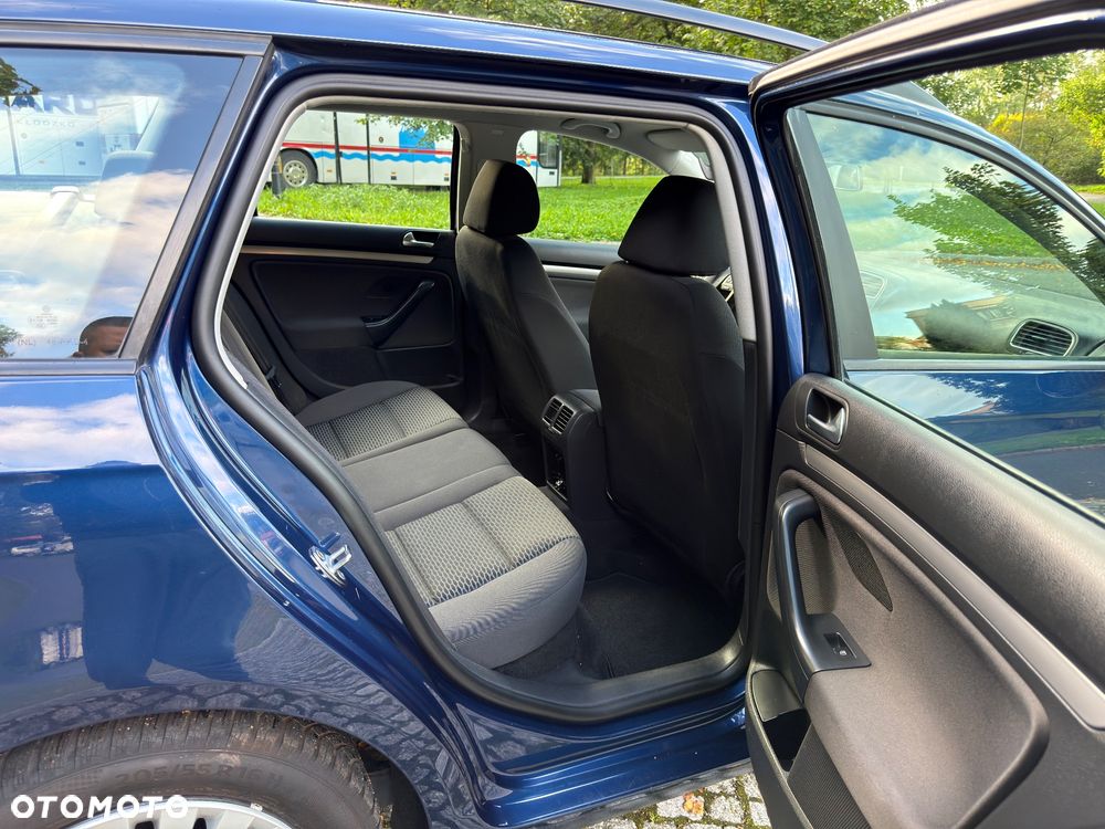 Volkswagen Golf - 16