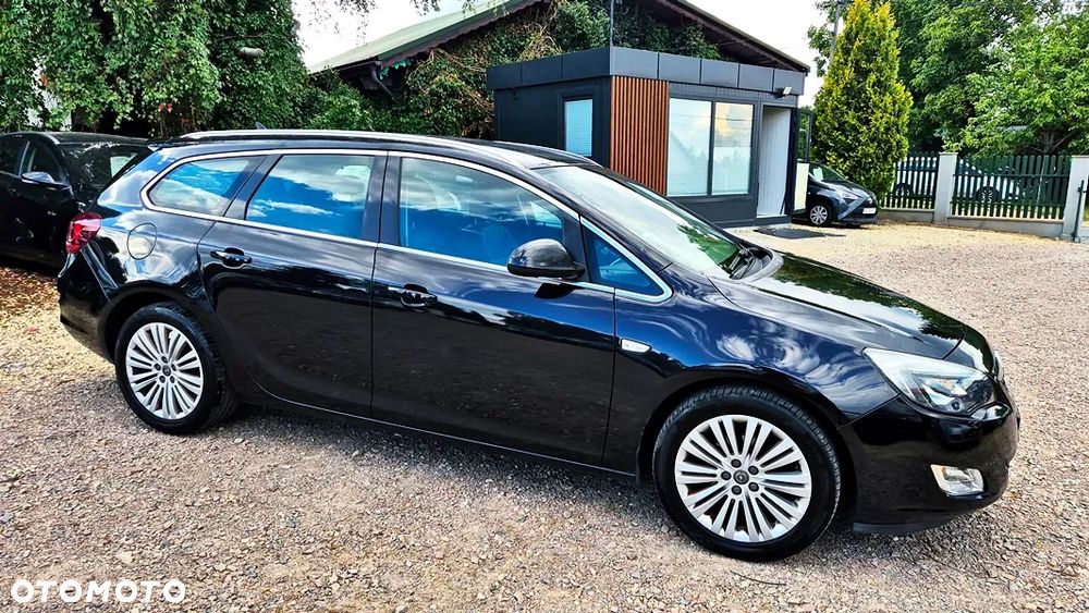 Opel Astra 1.4 T Cosmo - 8