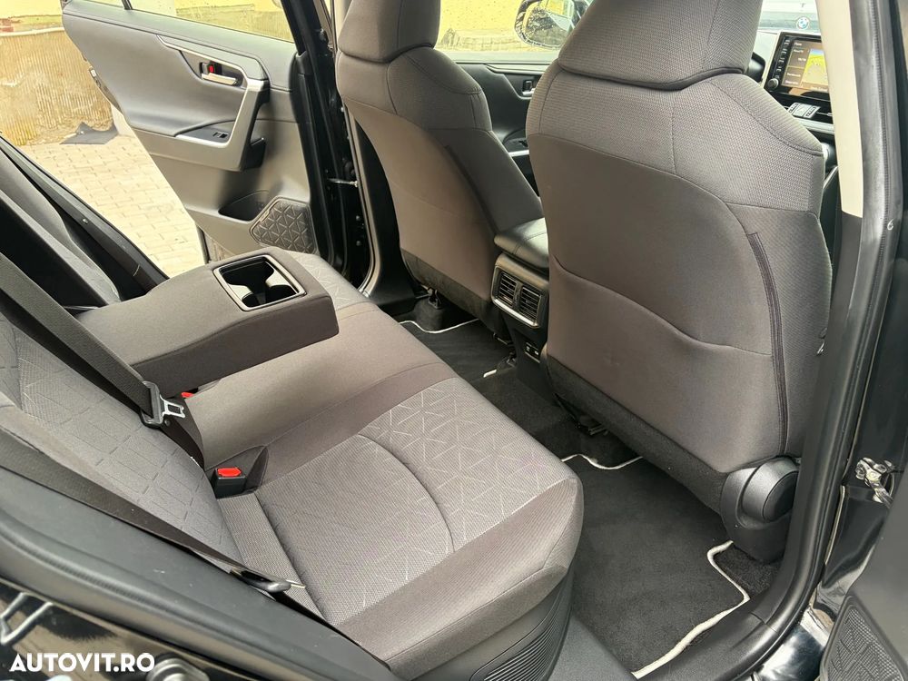 Toyota RAV4 - 22