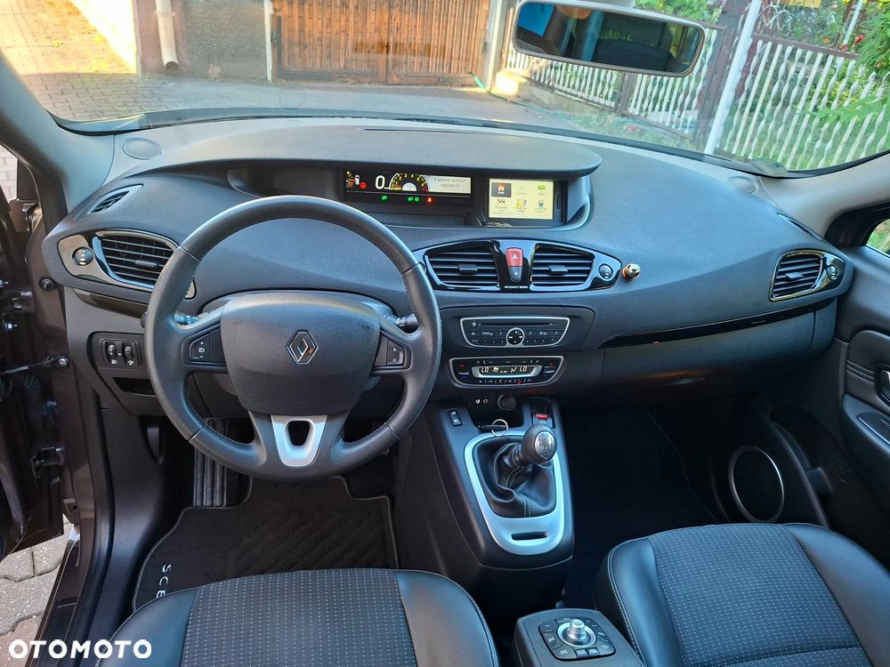 Renault Grand Scenic TCe 130 Bose Edition - 17