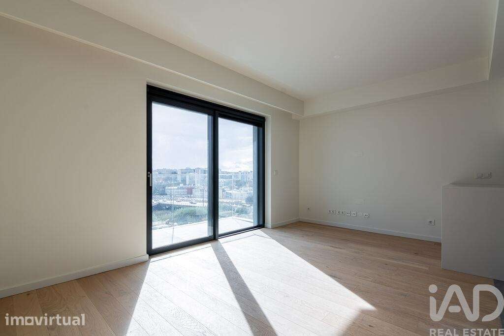 Apartamento T1 em Avenidas Novas - Grande imagem: 2/16