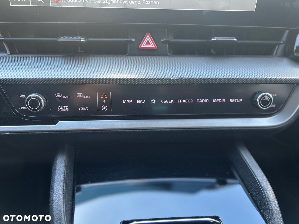 Kia Sportage 1.6 T-GDI PHEV Business Line 4WD - 23