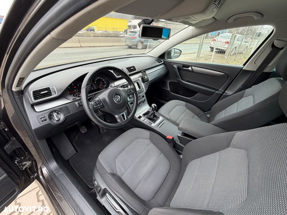 Volkswagen Passat 2.0 TDI BlueMotion Technology Business Edition - 25