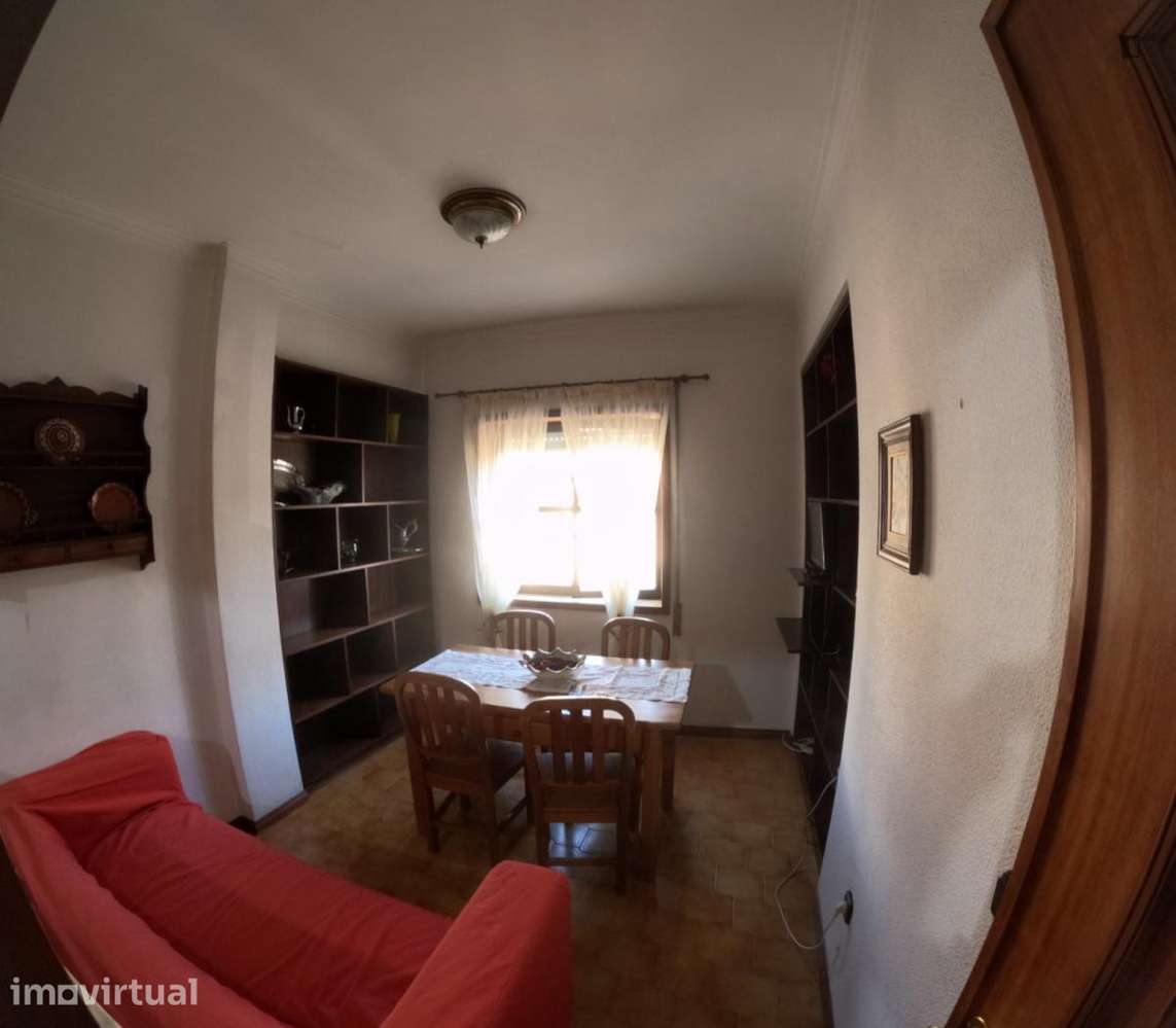 Quarto - localizado em Montes Claros Coimbra - Grande imagem: 4/7
