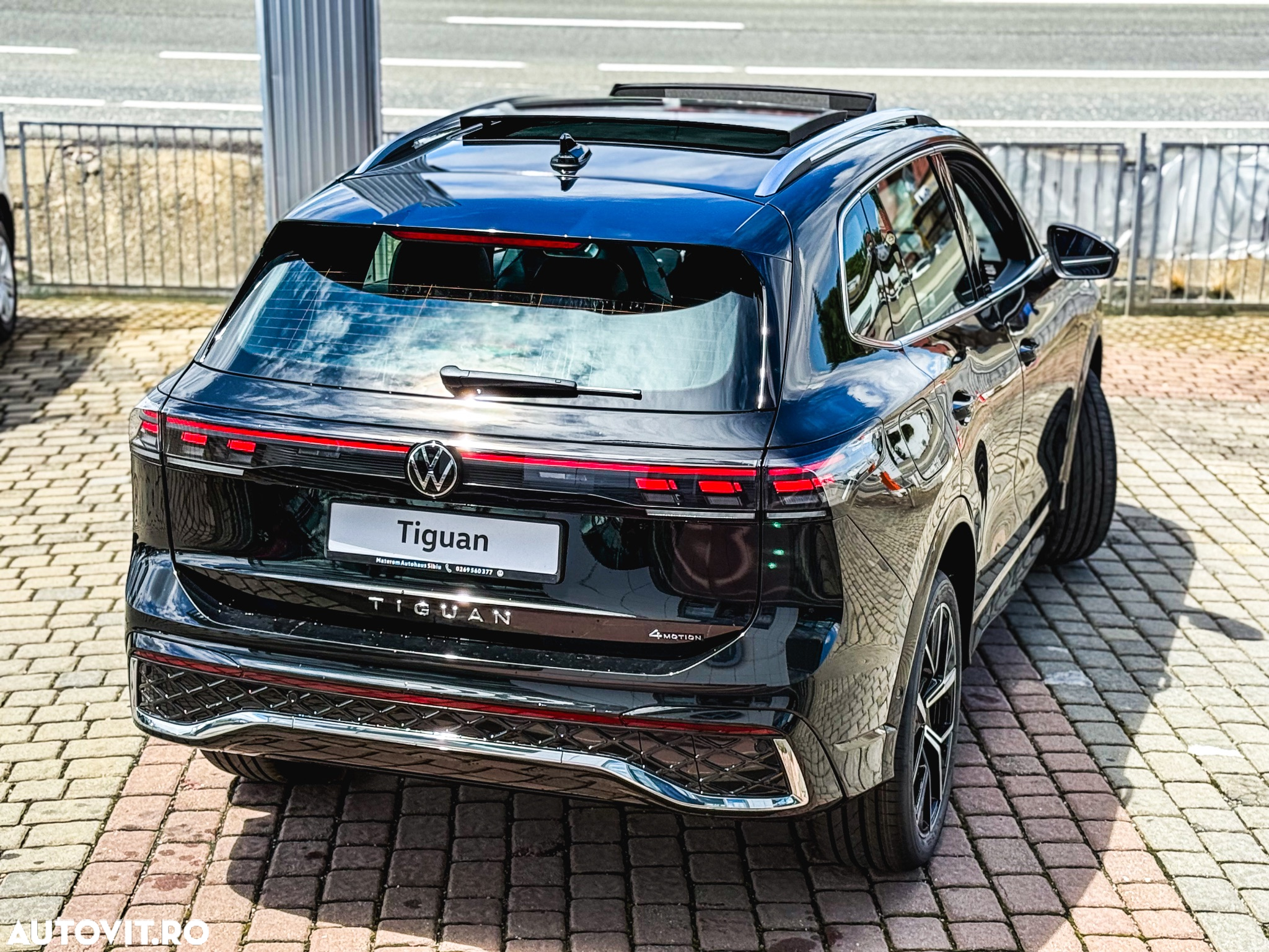Volkswagen Tiguan 2.0 TDI DSG 4Motion R-Line - 5