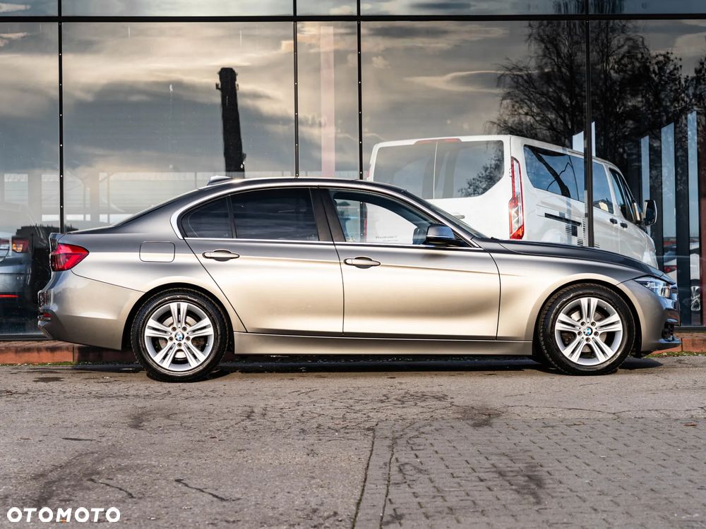 BMW Seria 3 320d Sport-Aut Efficient Dynamics Edition Sport Line - 15
